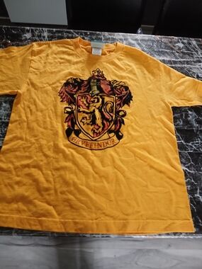 Warner Bros. Yellow Gryffindor Crest Short Sleeve Tee